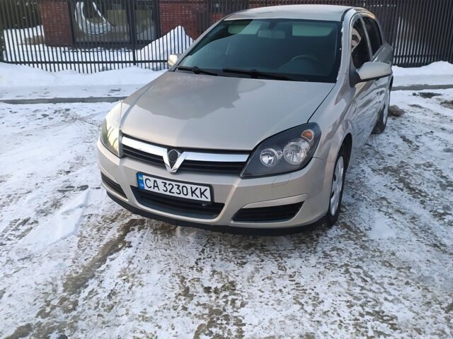 Серый Опель Астра, объемом двигателя 1.6 л и пробегом 250 тыс. км за 4150 $, фото 1 на Automoto.ua