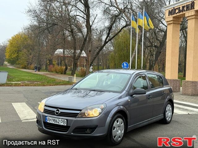 Серый Опель Астра, объемом двигателя 1.6 л и пробегом 180 тыс. км за 6350 $, фото 1 на Automoto.ua