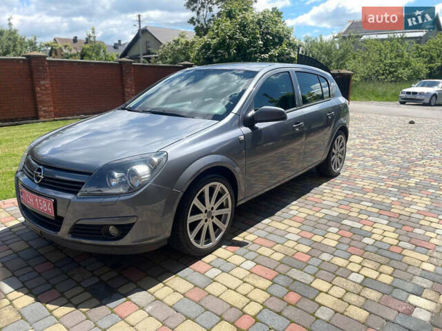 Сірий Опель Астра, об'ємом двигуна 1.6 л та пробігом 207 тис. км за 4500 $, фото 1 на Automoto.ua