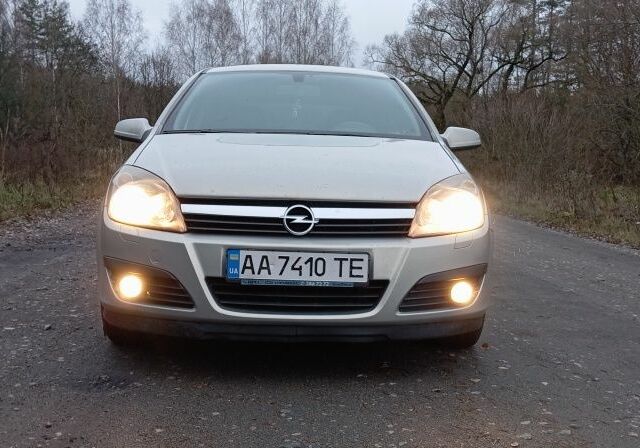 Сірий Опель Астра, об'ємом двигуна 1.6 л та пробігом 185 тис. км за 5400 $, фото 1 на Automoto.ua