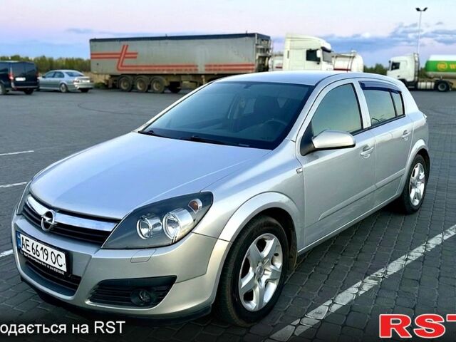 Сірий Опель Астра, об'ємом двигуна 1.6 л та пробігом 245 тис. км за 4600 $, фото 1 на Automoto.ua