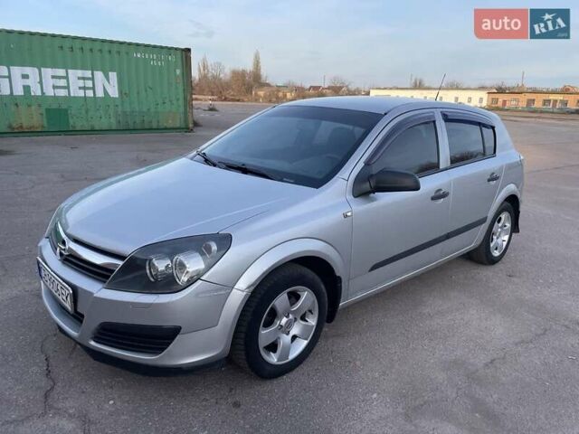 Серый Опель Астра, объемом двигателя 1.4 л и пробегом 220 тыс. км за 3450 $, фото 1 на Automoto.ua