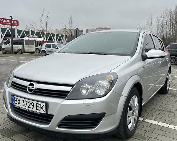 Сірий Опель Астра, об'ємом двигуна 1.36 л та пробігом 221 тис. км за 4600 $, фото 1 на Automoto.ua