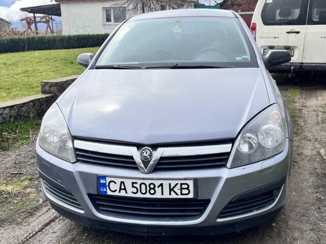 Серый Опель Астра, объемом двигателя 1.4 л и пробегом 151 тыс. км за 4300 $, фото 1 на Automoto.ua
