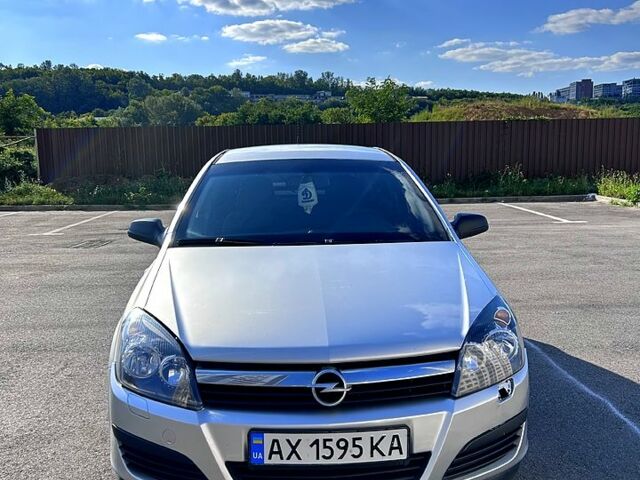 Сірий Опель Астра, об'ємом двигуна 1.4 л та пробігом 373 тис. км за 4500 $, фото 1 на Automoto.ua