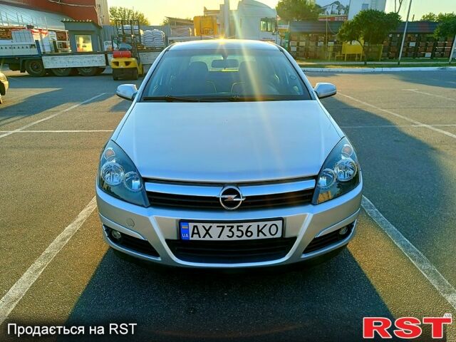 Серый Опель Астра, объемом двигателя 1.6 л и пробегом 117 тыс. км за 5000 $, фото 1 на Automoto.ua