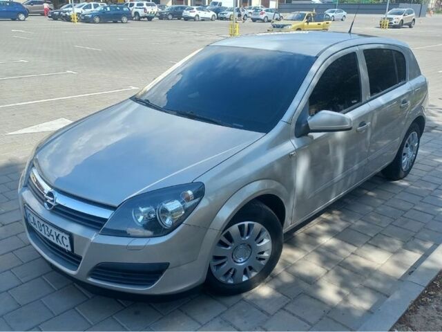 Сірий Опель Астра, об'ємом двигуна 1.6 л та пробігом 235 тис. км за 4730 $, фото 1 на Automoto.ua