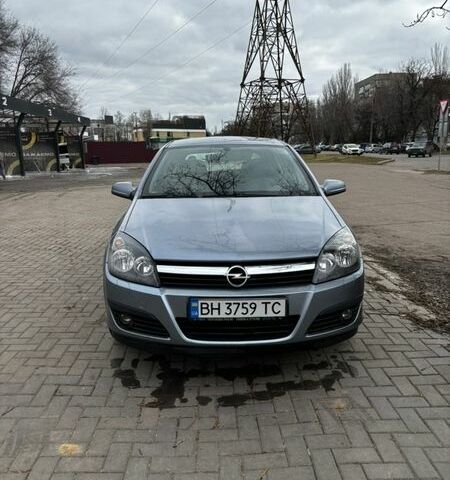 Серый Опель Астра, объемом двигателя 1.6 л и пробегом 280 тыс. км за 4100 $, фото 1 на Automoto.ua