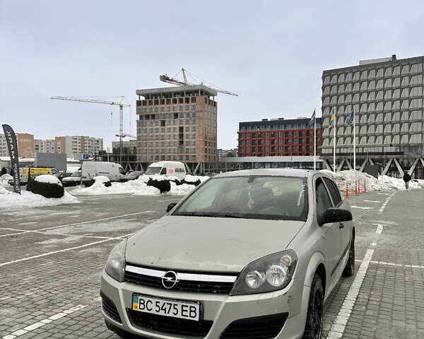 Серый Опель Астра, объемом двигателя 1.4 л и пробегом 230 тыс. км за 4200 $, фото 1 на Automoto.ua