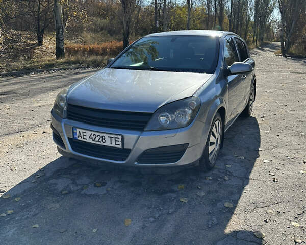 Опель Астра 2006 в Запорожье на Automoto.ua Серый Опель Астра, объемом двигателя 1.69 л и пробегом 271 тыс. км за 3750 $, фото 1 на Automoto.ua