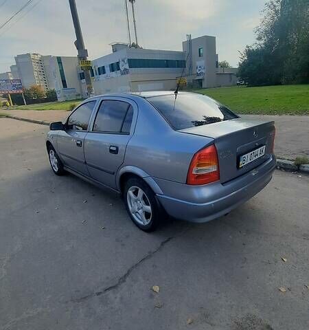 Серый Опель Астра, объемом двигателя 1.4 л и пробегом 280 тыс. км за 4000 $, фото 1 на Automoto.ua