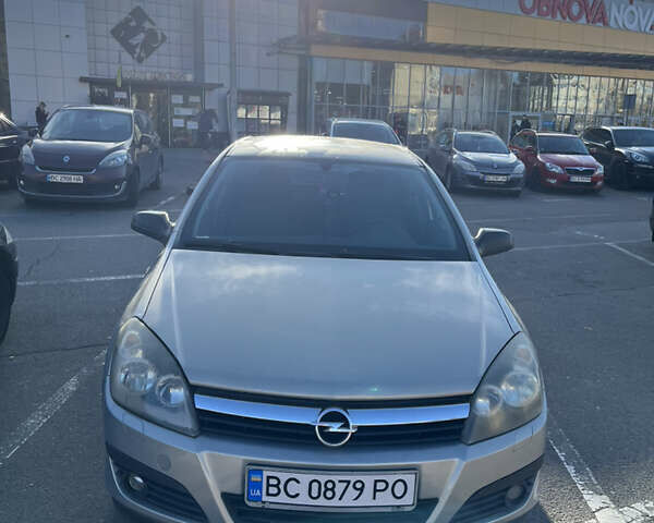 Серый Опель Астра, объемом двигателя 1.6 л и пробегом 236 тыс. км за 3900 $, фото 1 на Automoto.ua