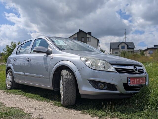 Сірий Опель Астра, об'ємом двигуна 1.6 л та пробігом 205 тис. км за 4959 $, фото 1 на Automoto.ua