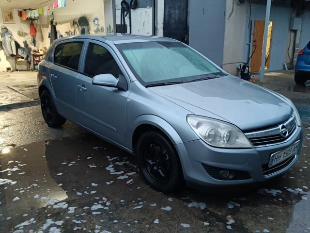 Серый Опель Астра, объемом двигателя 1.6 л и пробегом 310 тыс. км за 3000 $, фото 1 на Automoto.ua