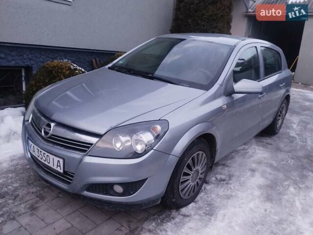 Сірий Опель Астра, об'ємом двигуна 1.7 л та пробігом 240 тис. км за 4600 $, фото 1 на Automoto.ua