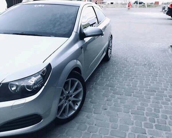 Сірий Опель Астра, об'ємом двигуна 1.25 л та пробігом 321 тис. км за 5000 $, фото 1 на Automoto.ua