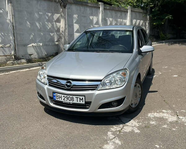 Сірий Опель Астра, об'ємом двигуна 1.6 л та пробігом 250 тис. км за 5150 $, фото 1 на Automoto.ua