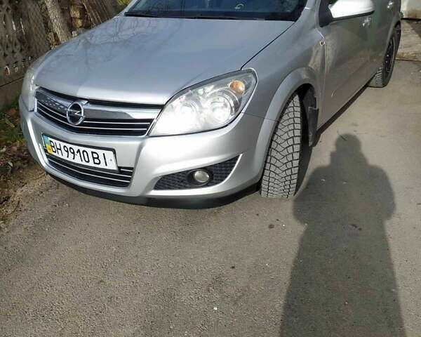 Сірий Опель Астра, об'ємом двигуна 1.6 л та пробігом 197 тис. км за 5800 $, фото 1 на Automoto.ua
