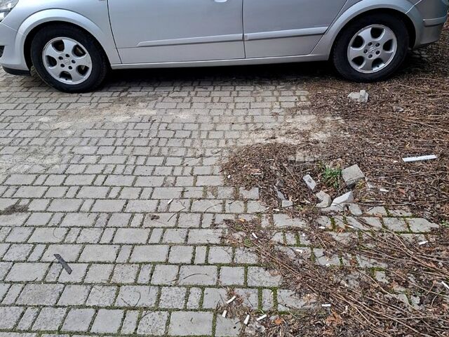 Серый Опель Астра, объемом двигателя 1.6 л и пробегом 257 тыс. км за 6700 $, фото 1 на Automoto.ua