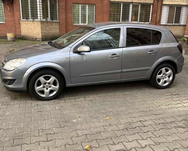 Опель Астра 2007 у Одесі на Automoto.ua Сірий Опель Астра, об'ємом двигуна 1.6 л та пробігом 257 тис. км за 3999 $, фото 1 на Automoto.ua
