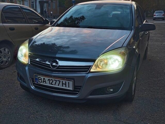 Сірий Опель Астра, об'ємом двигуна 1.4 л та пробігом 270 тис. км за 3900 $, фото 1 на Automoto.ua