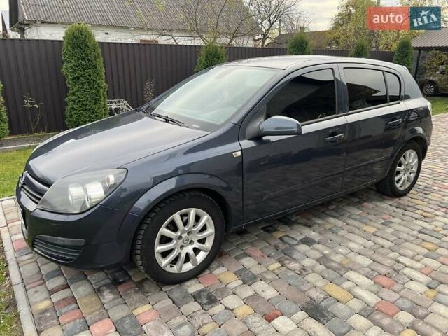 Серый Опель Астра, объемом двигателя 1.36 л и пробегом 223 тыс. км за 3500 $, фото 1 на Automoto.ua