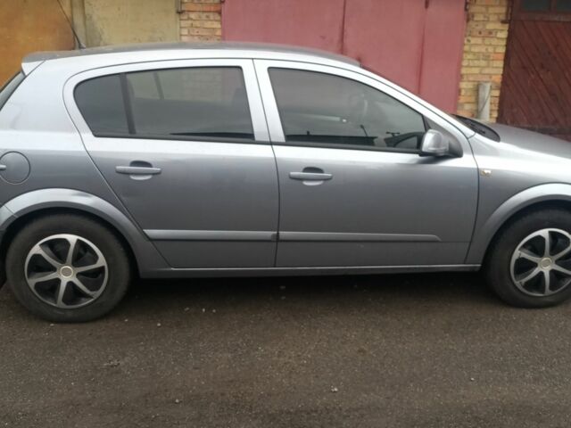 Сірий Опель Астра, об'ємом двигуна 1.6 л та пробігом 200 тис. км за 5200 $, фото 1 на Automoto.ua