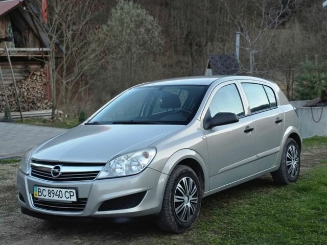 Сірий Опель Астра, об'ємом двигуна 1.4 л та пробігом 243 тис. км за 5200 $, фото 1 на Automoto.ua