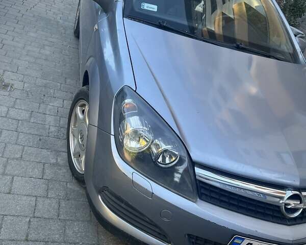 Серый Опель Астра, объемом двигателя 0 л и пробегом 260 тыс. км за 5000 $, фото 1 на Automoto.ua