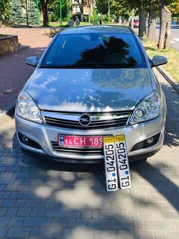 Серый Опель Астра, объемом двигателя 1.6 л и пробегом 164 тыс. км за 5999 $, фото 1 на Automoto.ua