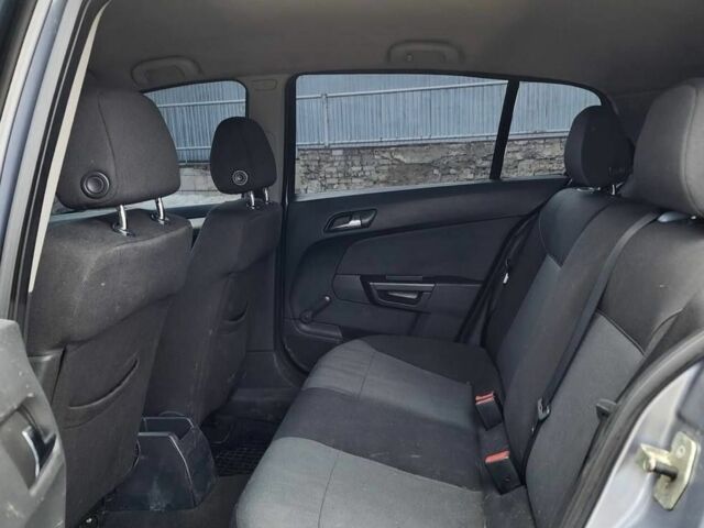 Сірий Опель Астра, об'ємом двигуна 1.6 л та пробігом 225 тис. км за 3250 $, фото 1 на Automoto.ua