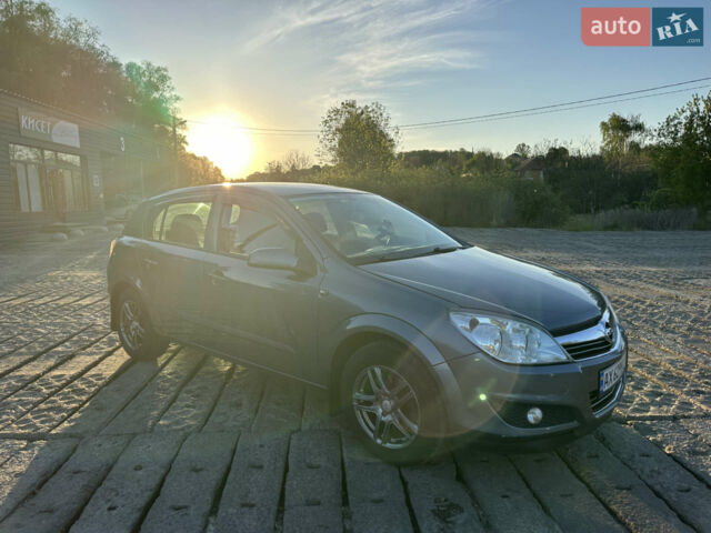 Сірий Опель Астра, об'ємом двигуна 1.36 л та пробігом 257 тис. км за 4300 $, фото 1 на Automoto.ua
