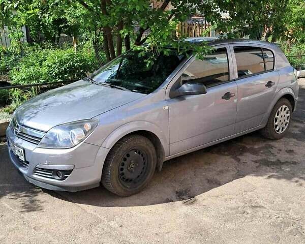 Серый Опель Астра, объемом двигателя 1.6 л и пробегом 192 тыс. км за 4350 $, фото 1 на Automoto.ua