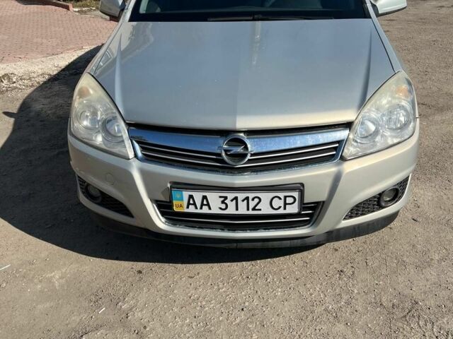 Сірий Опель Астра, об'ємом двигуна 1.6 л та пробігом 232 тис. км за 5600 $, фото 1 на Automoto.ua
