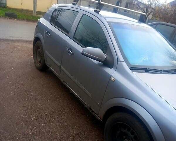 Серый Опель Астра, объемом двигателя 1.4 л и пробегом 250 тыс. км за 4600 $, фото 1 на Automoto.ua