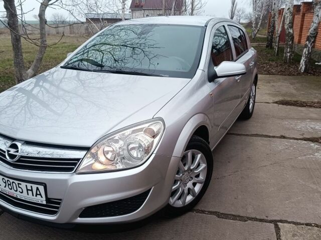 Сірий Опель Астра, об'ємом двигуна 1.6 л та пробігом 245 тис. км за 5350 $, фото 1 на Automoto.ua