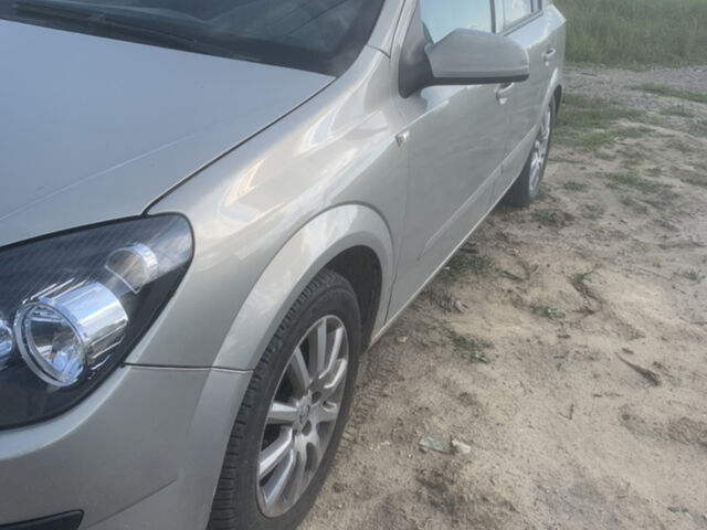 Сірий Опель Астра, об'ємом двигуна 1.6 л та пробігом 252 тис. км за 4200 $, фото 1 на Automoto.ua