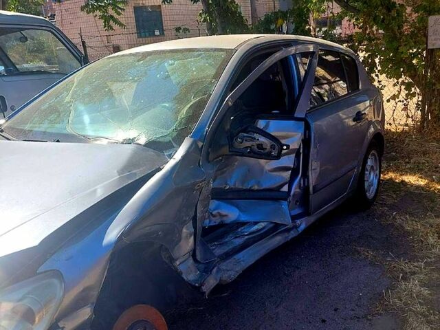 Серый Опель Астра, объемом двигателя 1.4 л и пробегом 350 тыс. км за 2200 $, фото 1 на Automoto.ua