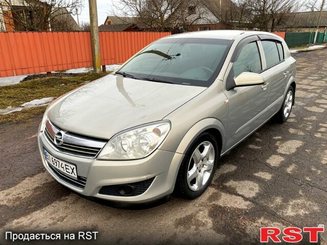 Серый Опель Астра, объемом двигателя 1.6 л и пробегом 250 тыс. км за 4500 $, фото 1 на Automoto.ua
