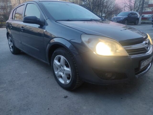 Серый Опель Астра, объемом двигателя 1.6 л и пробегом 222 тыс. км за 3333 $, фото 1 на Automoto.ua