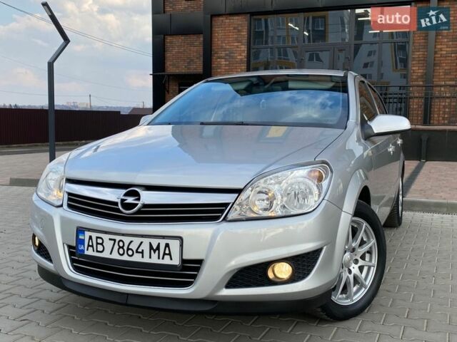 Серый Опель Астра, объемом двигателя 1.6 л и пробегом 162 тыс. км за 5450 $, фото 1 на Automoto.ua