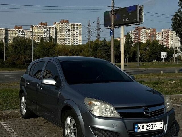 Сірий Опель Астра, об'ємом двигуна 1.38 л та пробігом 128 тис. км за 5100 $, фото 1 на Automoto.ua
