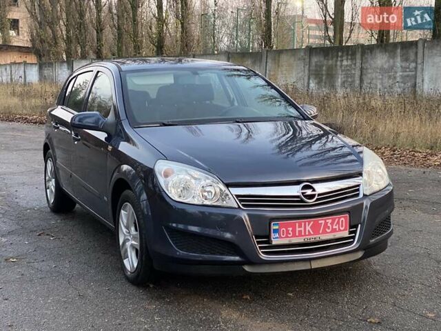 Сірий Опель Астра, об'ємом двигуна 1.8 л та пробігом 220 тис. км за 6999 $, фото 1 на Automoto.ua