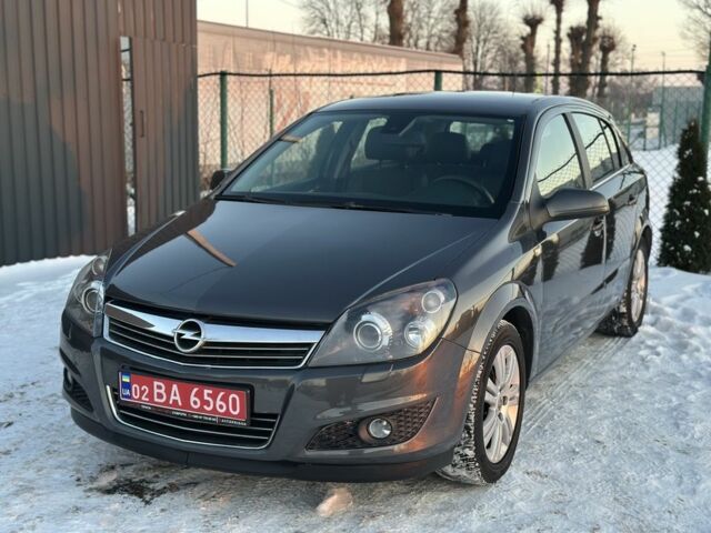 Сірий Опель Астра, об'ємом двигуна 1.6 л та пробігом 229 тис. км за 5800 $, фото 1 на Automoto.ua