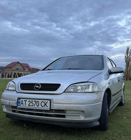 Серый Опель Астра, объемом двигателя 1.69 л и пробегом 334 тыс. км за 3650 $, фото 1 на Automoto.ua