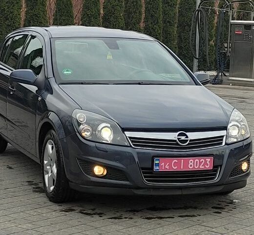 Сірий Опель Астра, об'ємом двигуна 1.6 л та пробігом 213 тис. км за 5600 $, фото 1 на Automoto.ua