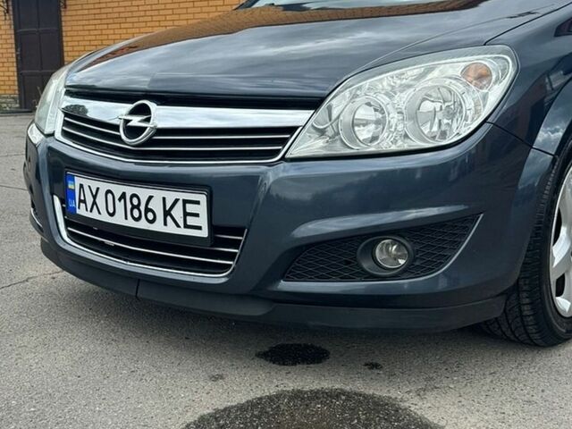Сірий Опель Астра, об'ємом двигуна 1.6 л та пробігом 198 тис. км за 5600 $, фото 1 на Automoto.ua