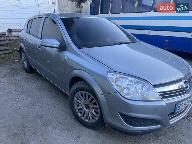 Серый Опель Астра, объемом двигателя 1.7 л и пробегом 264 тыс. км за 4600 $, фото 1 на Automoto.ua