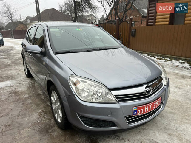 Серый Опель Астра, объемом двигателя 1.8 л и пробегом 203 тыс. км за 6050 $, фото 1 на Automoto.ua