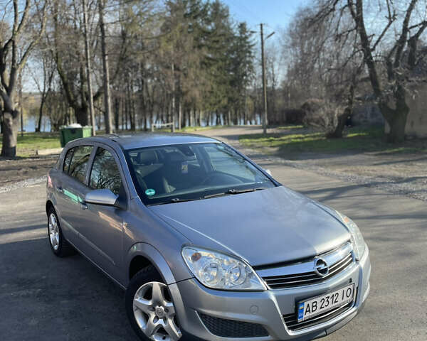 Сірий Опель Астра, об'ємом двигуна 1.6 л та пробігом 187 тис. км за 5000 $, фото 1 на Automoto.ua